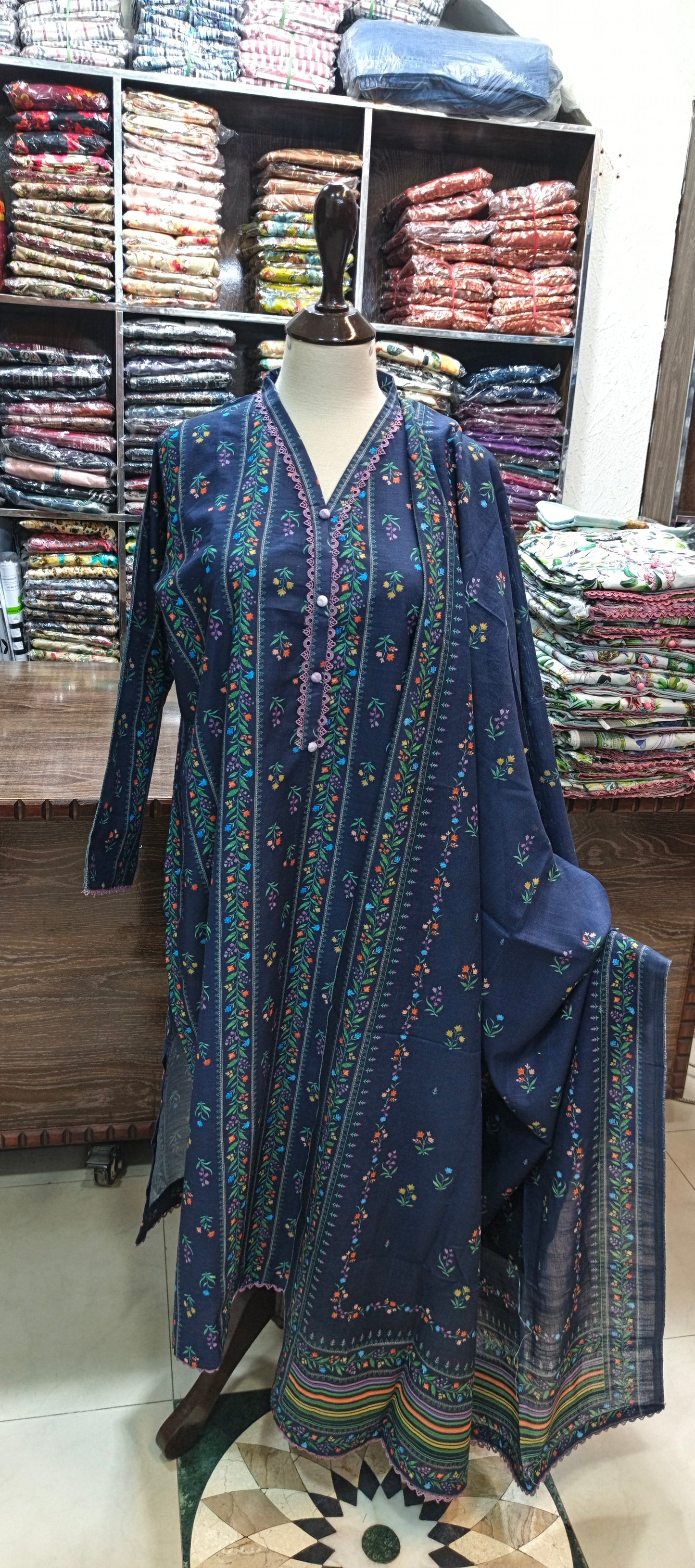 Bin saeed khaddar shirt trouser 3 pc