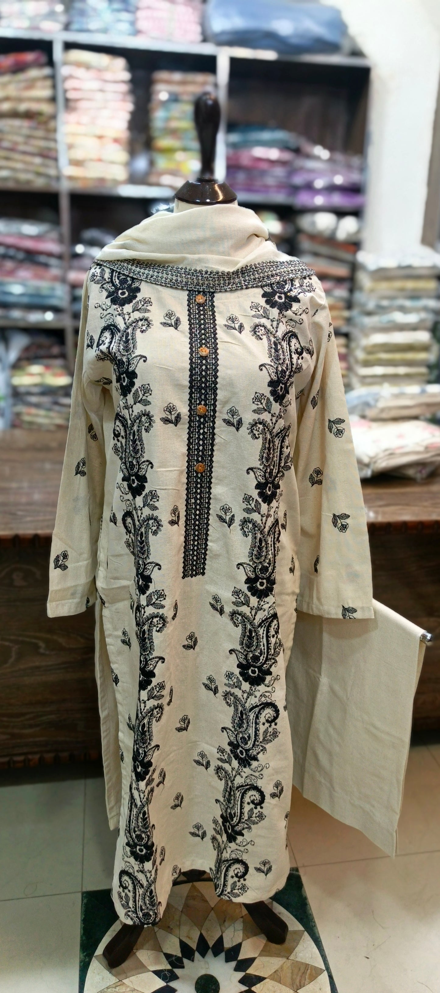 Karandi khaddar embroidered stiched 3 pc