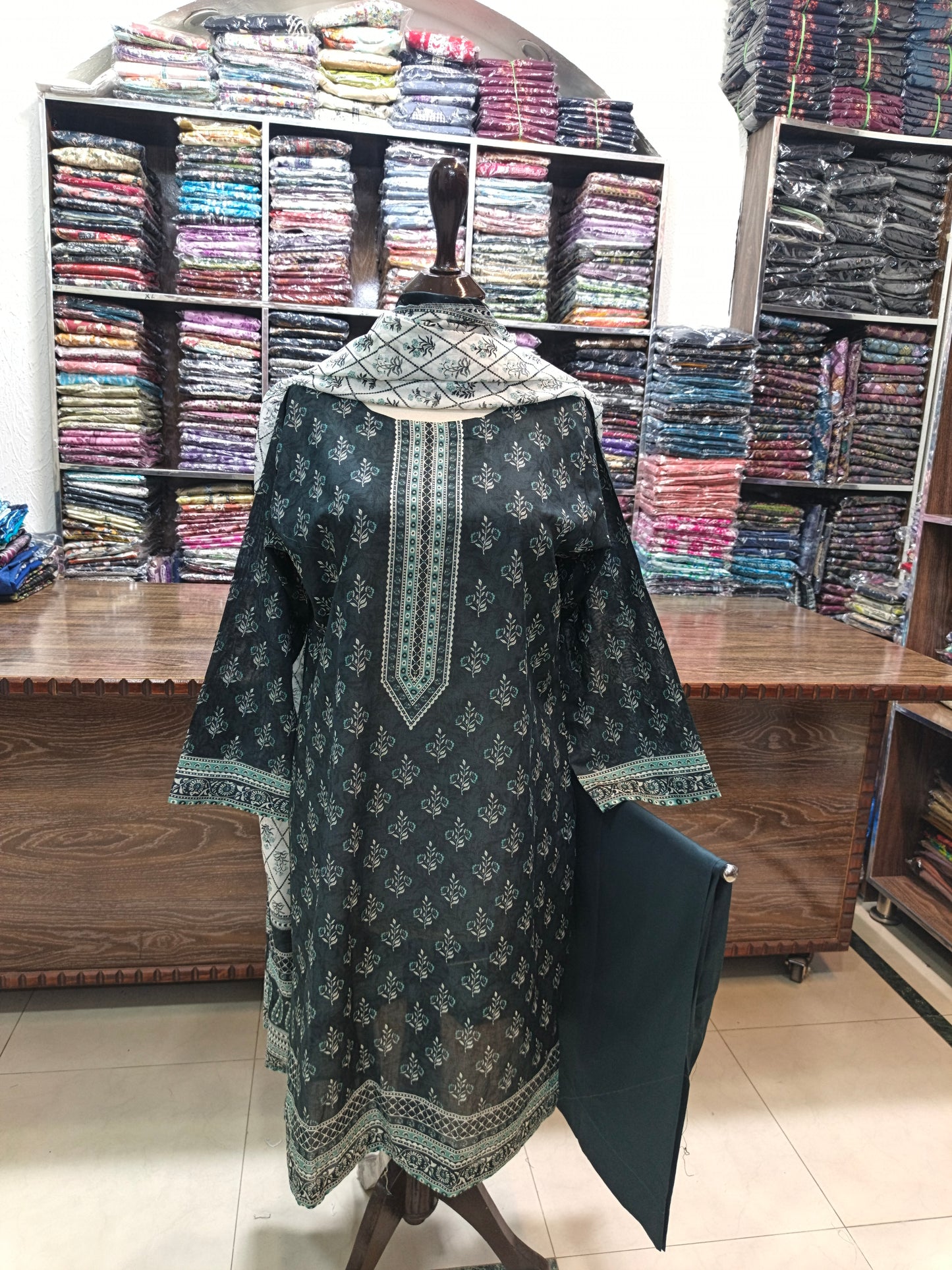 Binsaeed premium lawn stiched shirt trouser stiched 3pc Mngwt