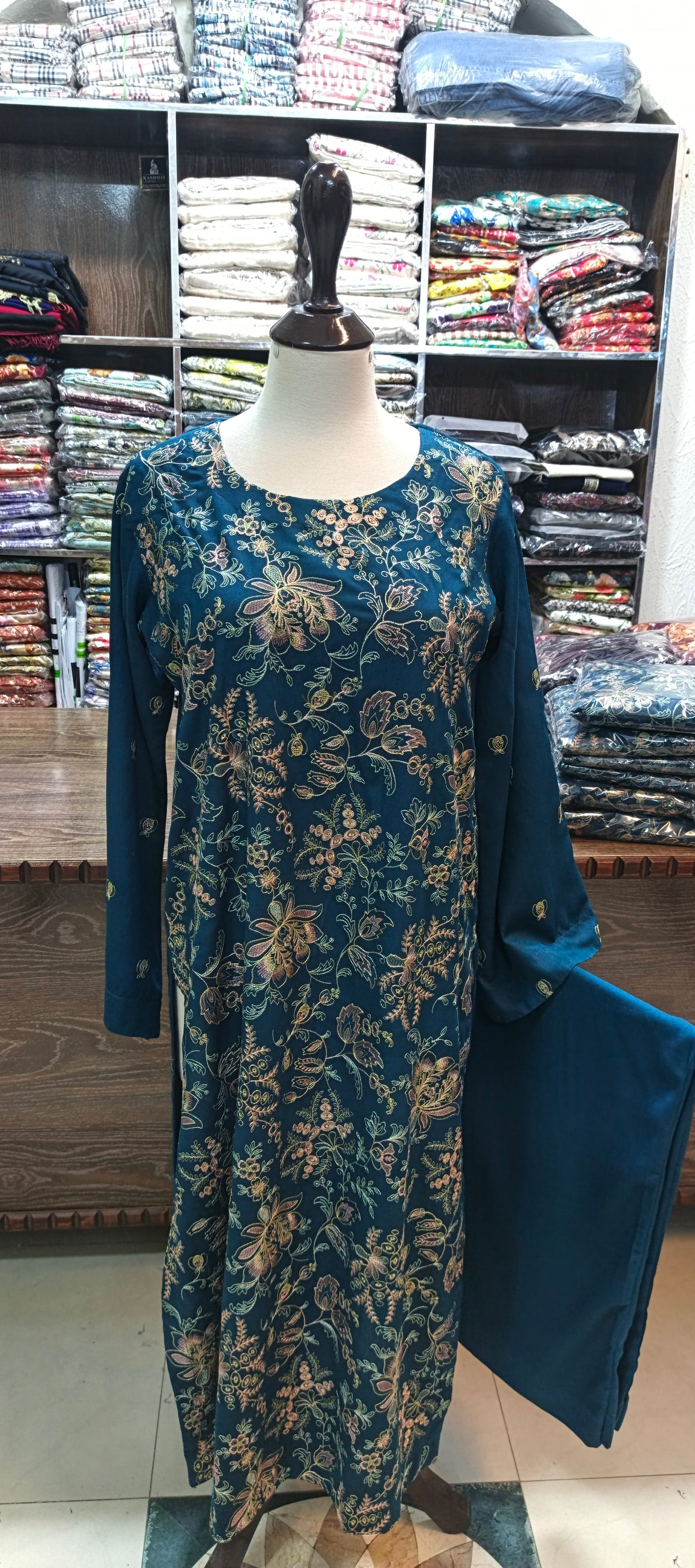 Karandi mid summer embroidered 2 pc frzjal