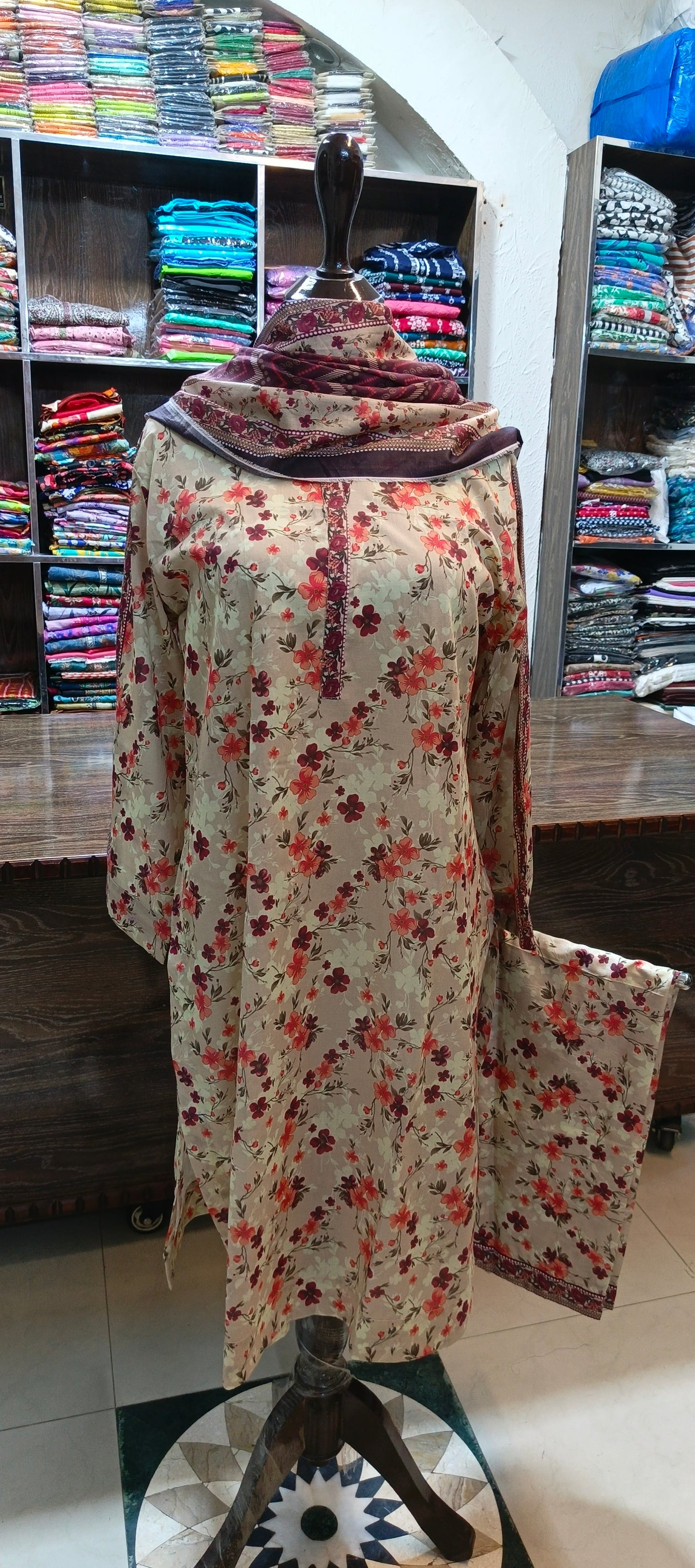 Bin saeed  farshi shalwar kameez pure lawn three pc