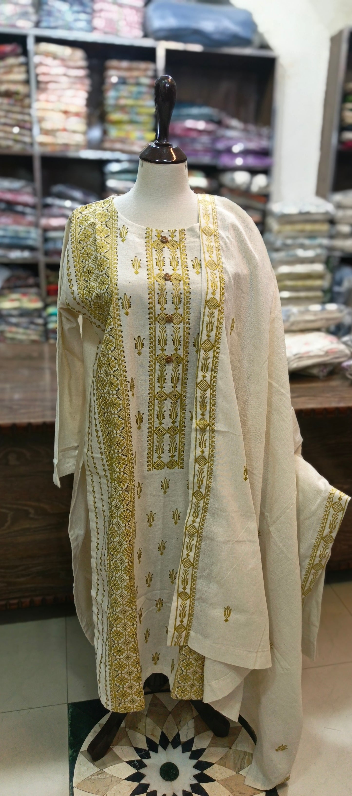 Karandi khaddar embroidered stiched 3 pc