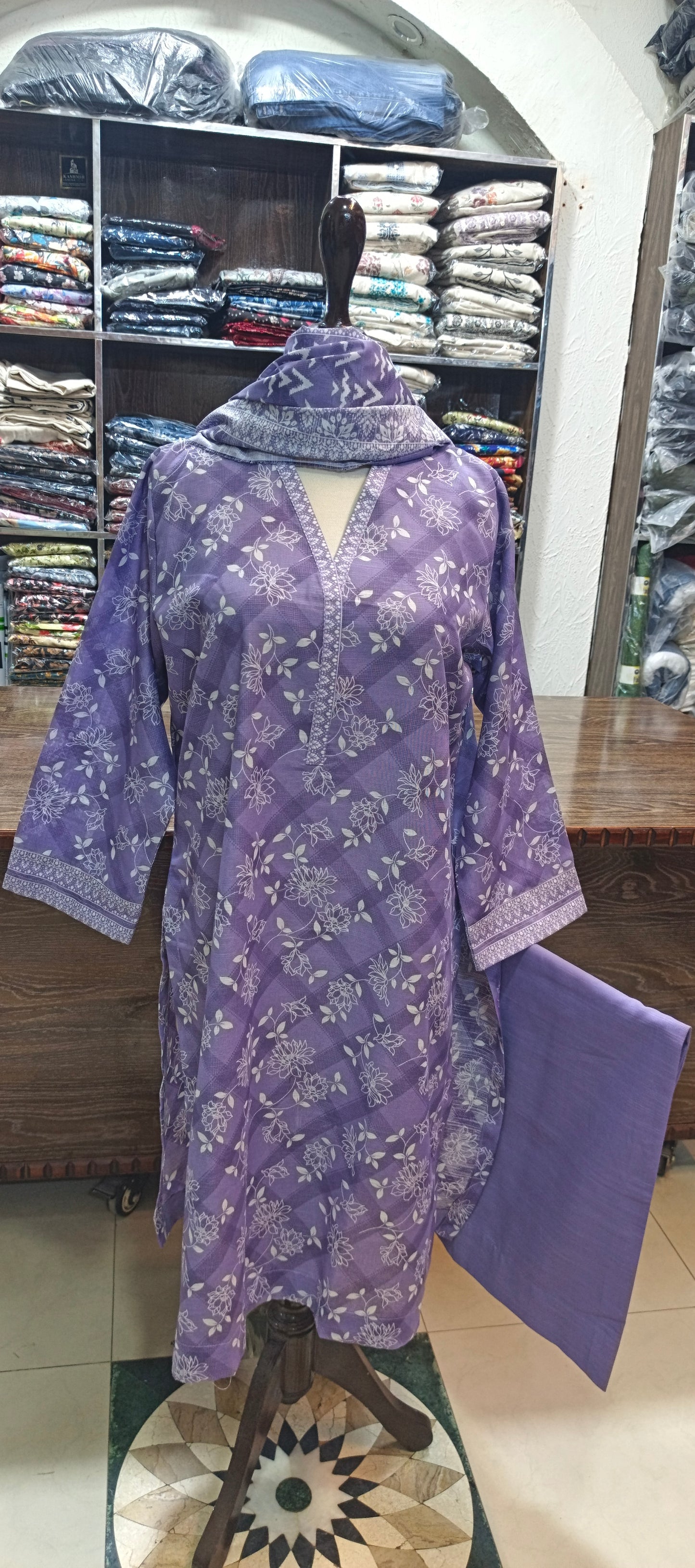 Safina khaddar stiched shirt trouser 3 pc