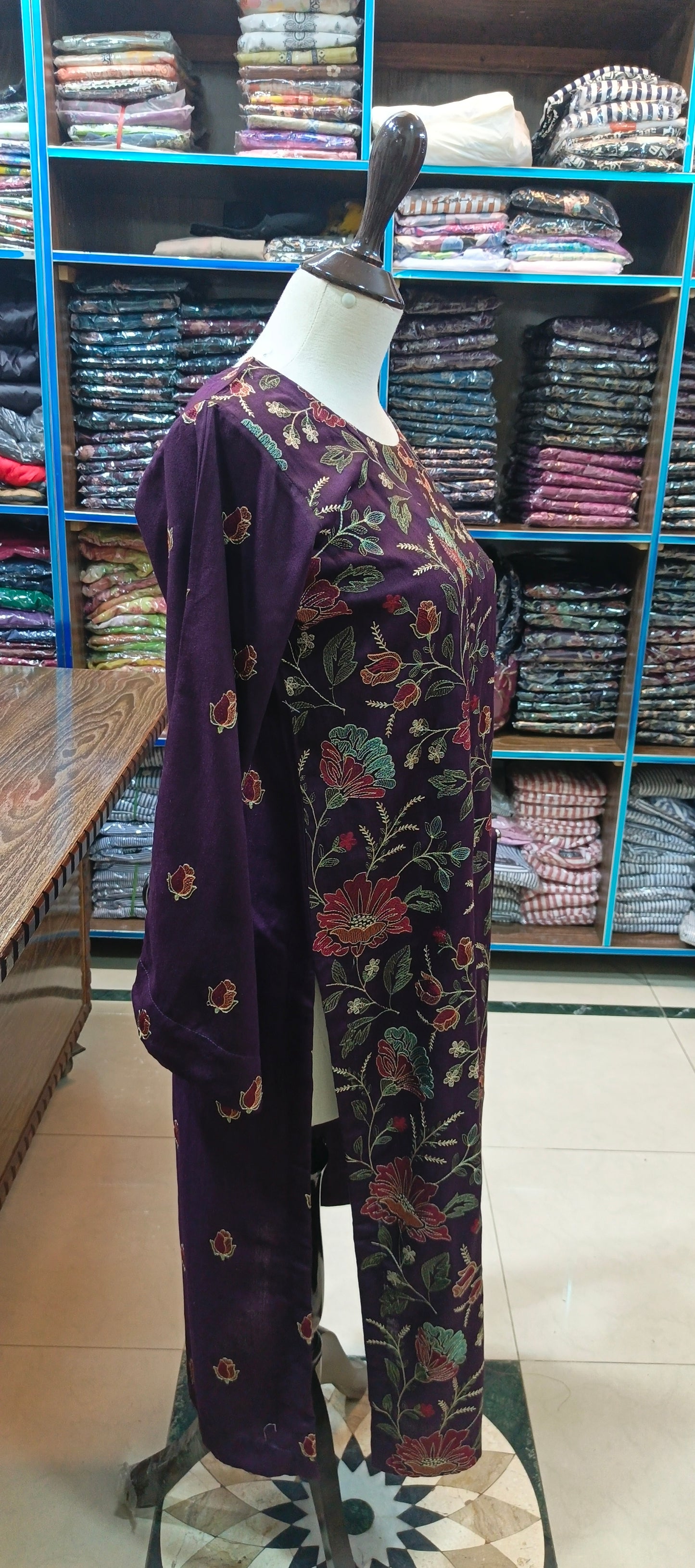 Karandi mid summer embroidered stiched 2 pc mrjR