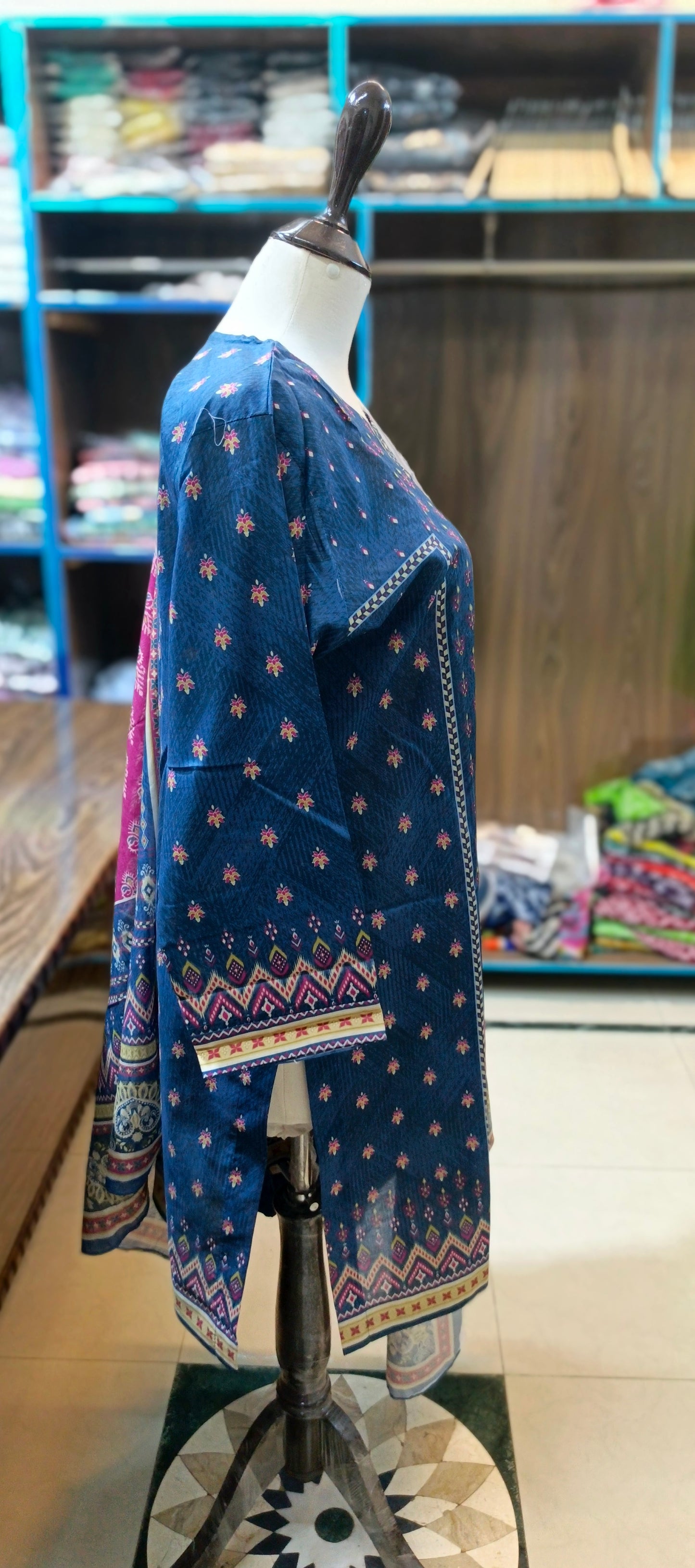 Safina premium lawn farshi shalwar 3 pc