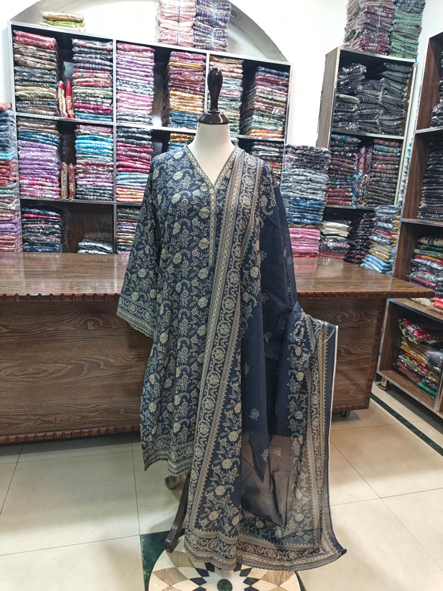 Binsaeed premium lawn stiched shalwar kameez 3pc nvybij