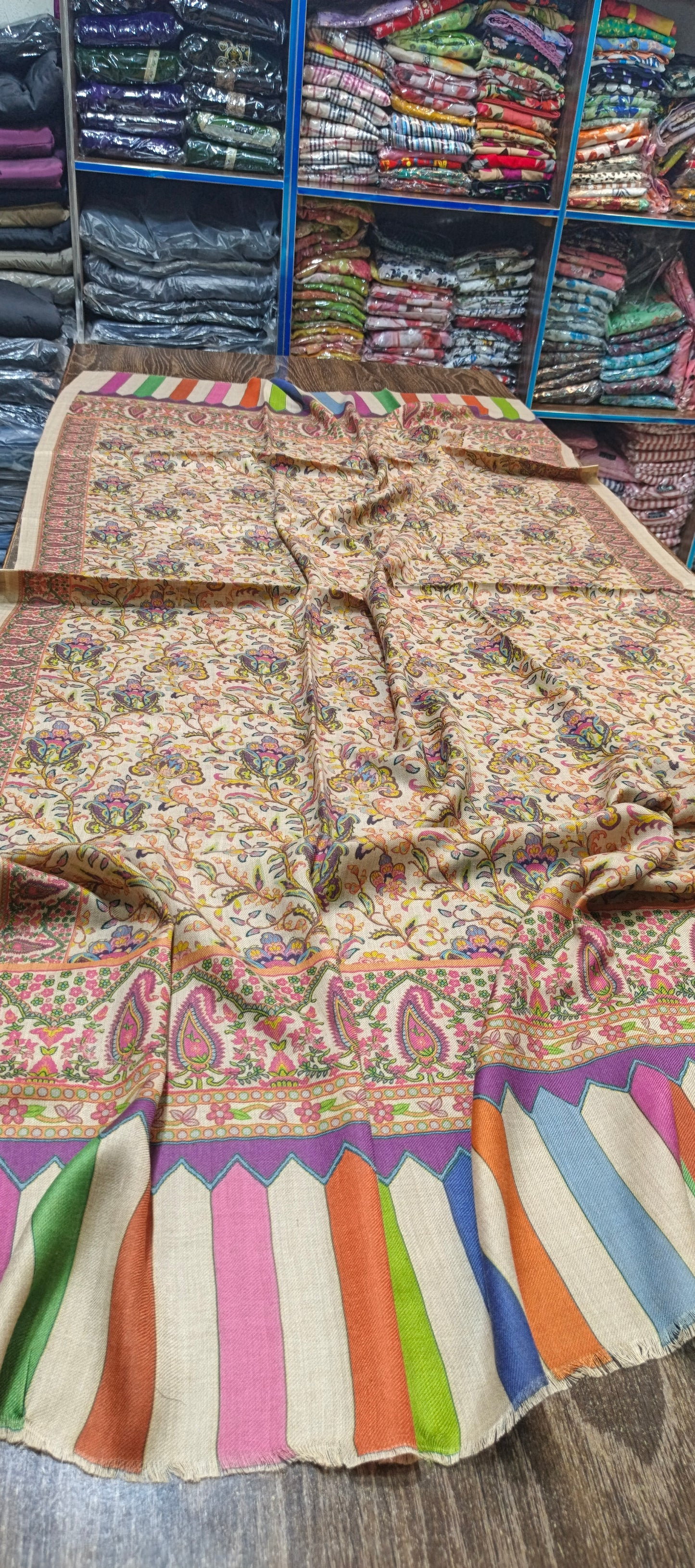 Pashmina woollen qalamkar shawls