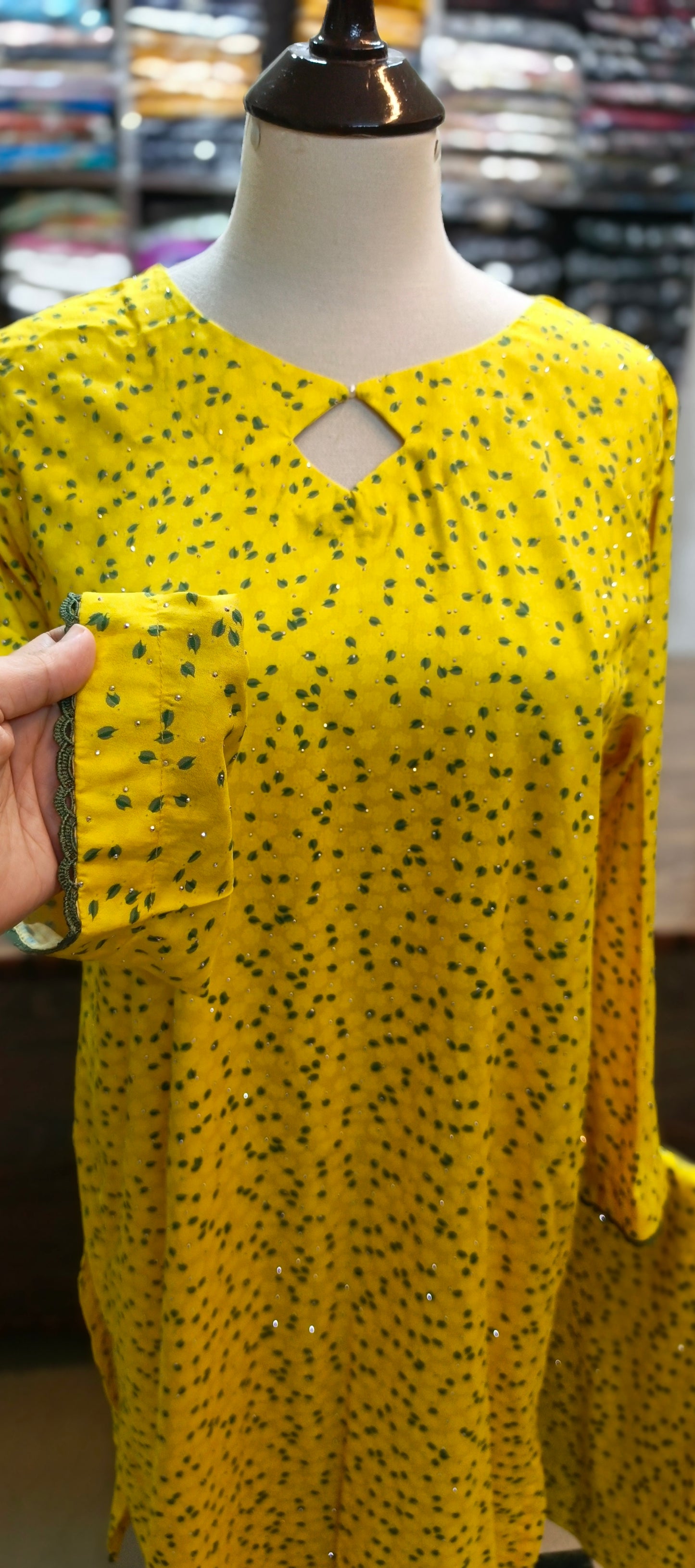 Mukesh linen shalwar kameez