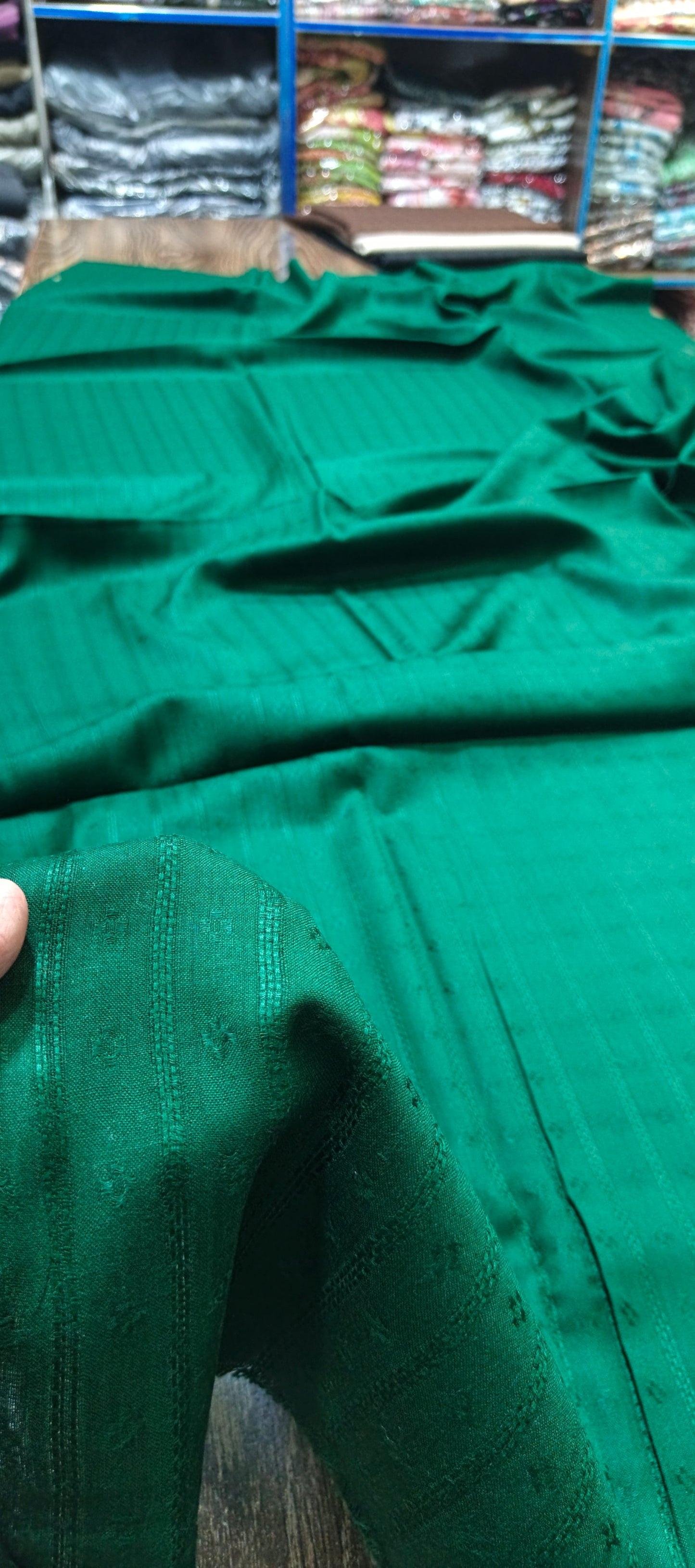 Tarkashi pashmina woollen shawls