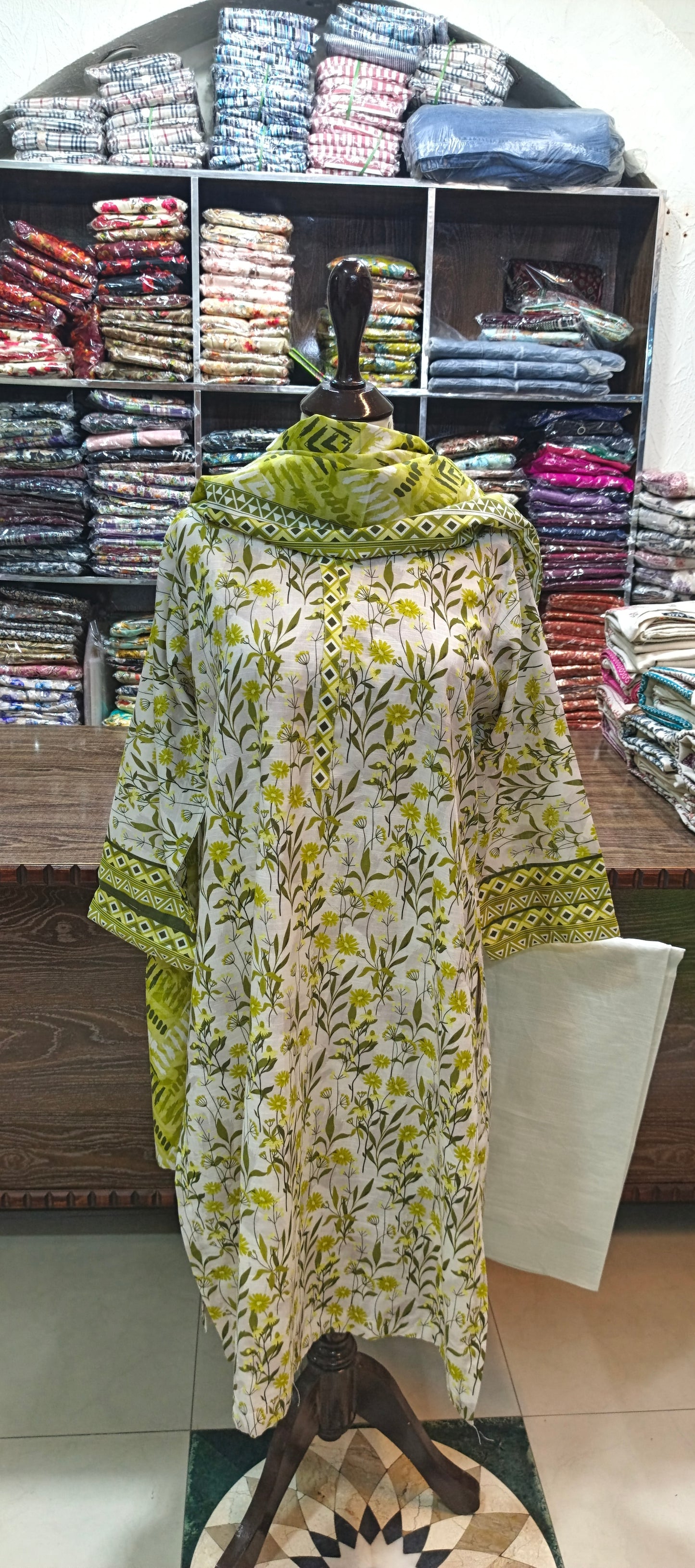 Safina khaddar shalwar kameez 3 pc