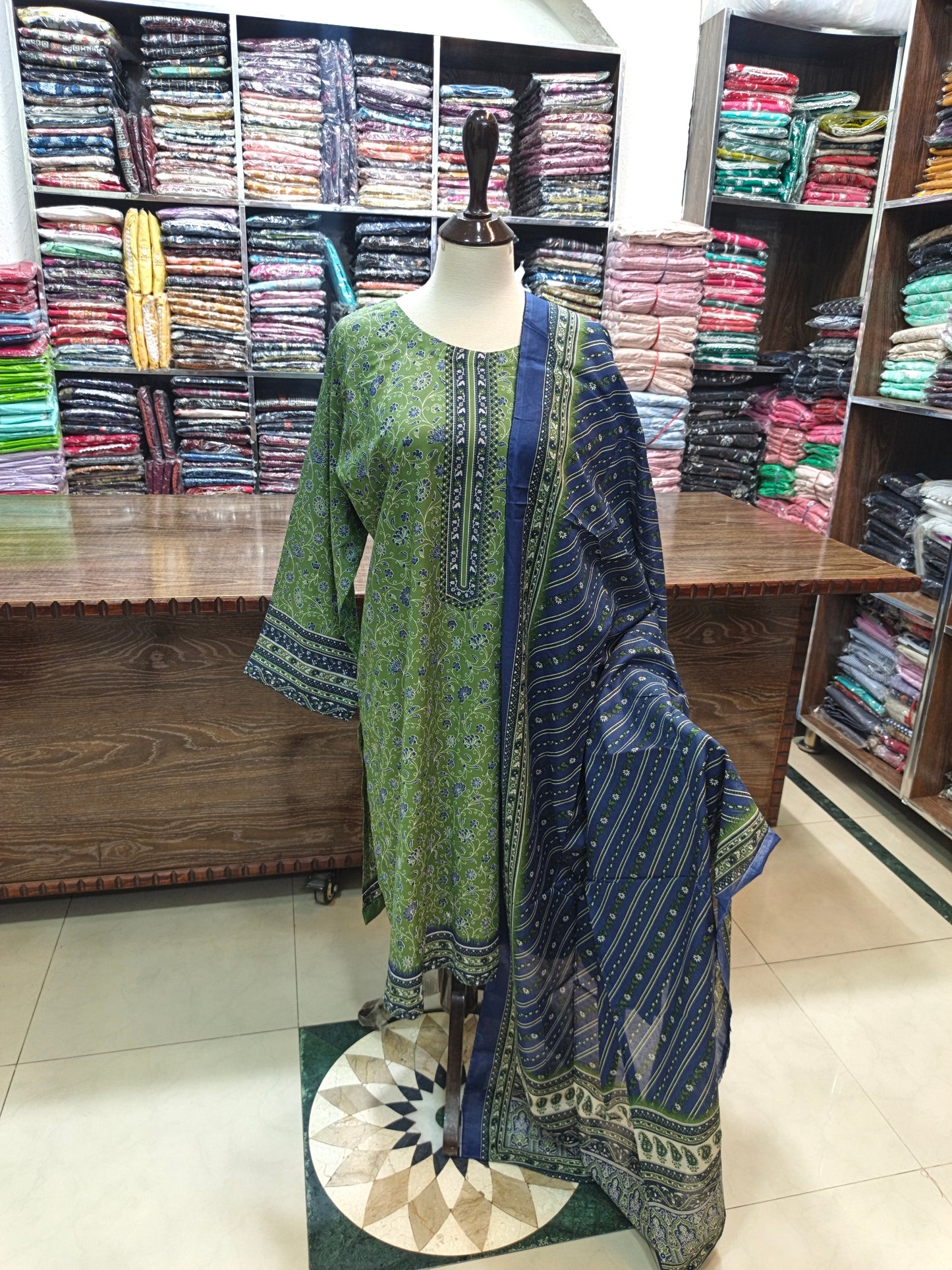 Binsaeed premium lawn stiched shalwar kameez 3pc grnblue
