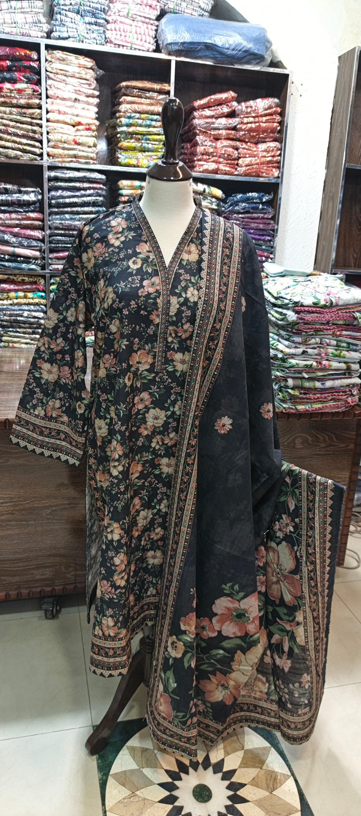 Bin saeed khaddar stiched shirt trouser 3 pc