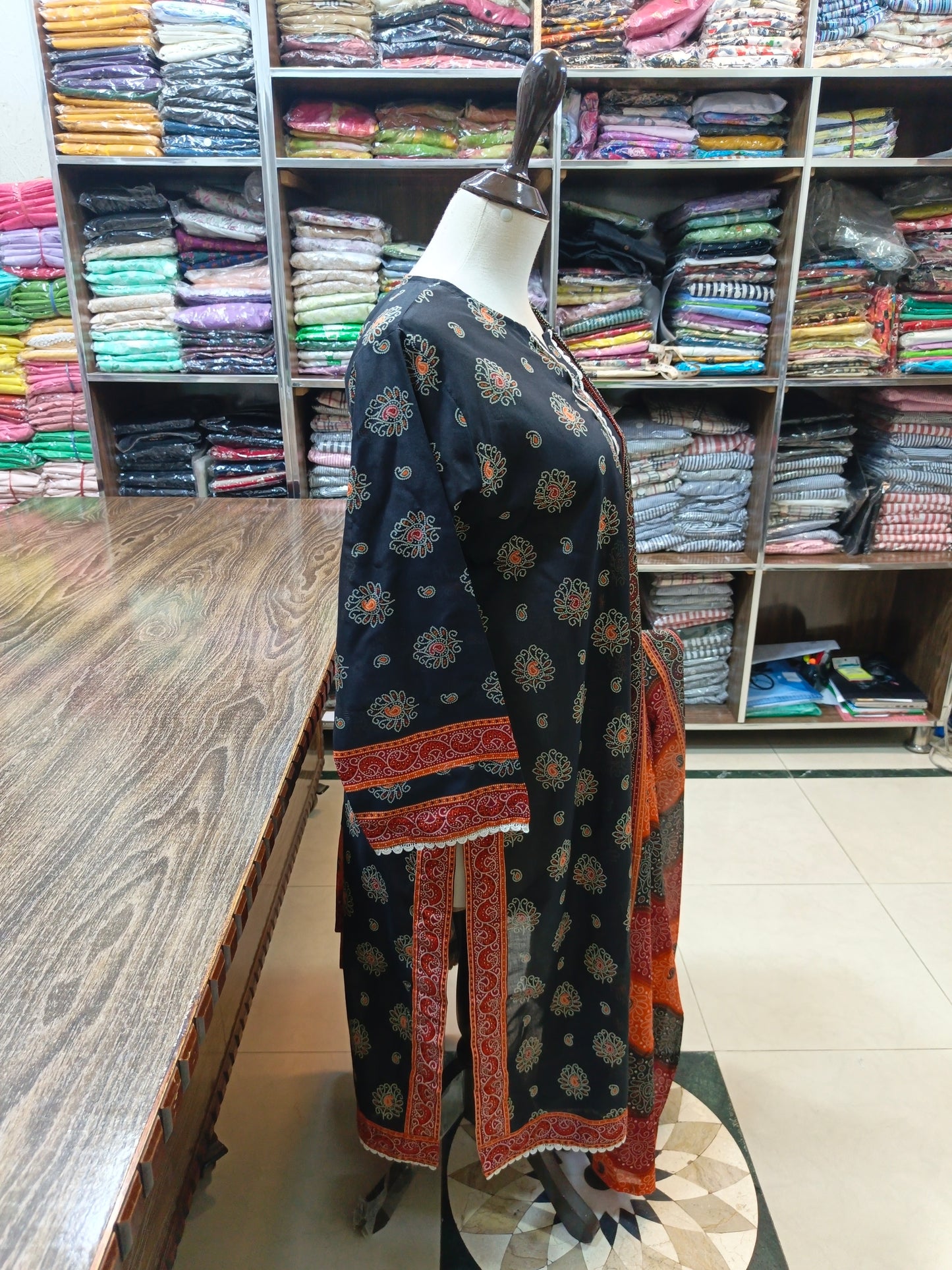 Binsaeed premium lawn stiched shirt trouser 3 pc blkorg