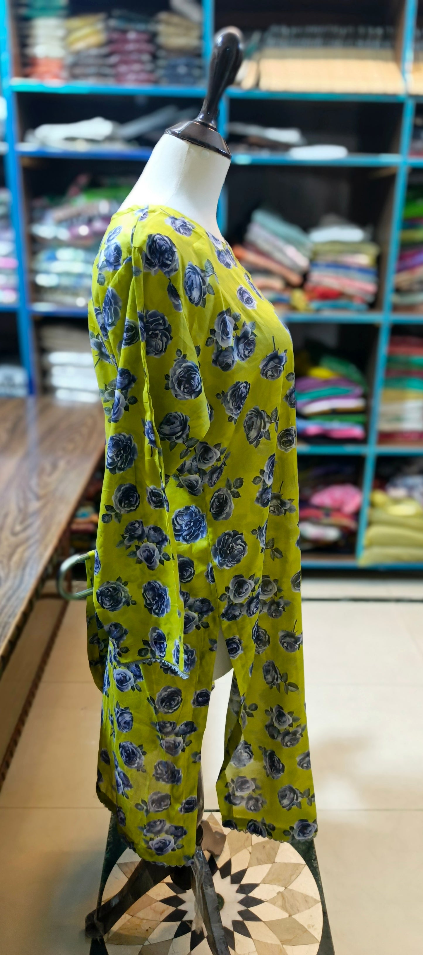 Farshi shalwar kameez 2 pc