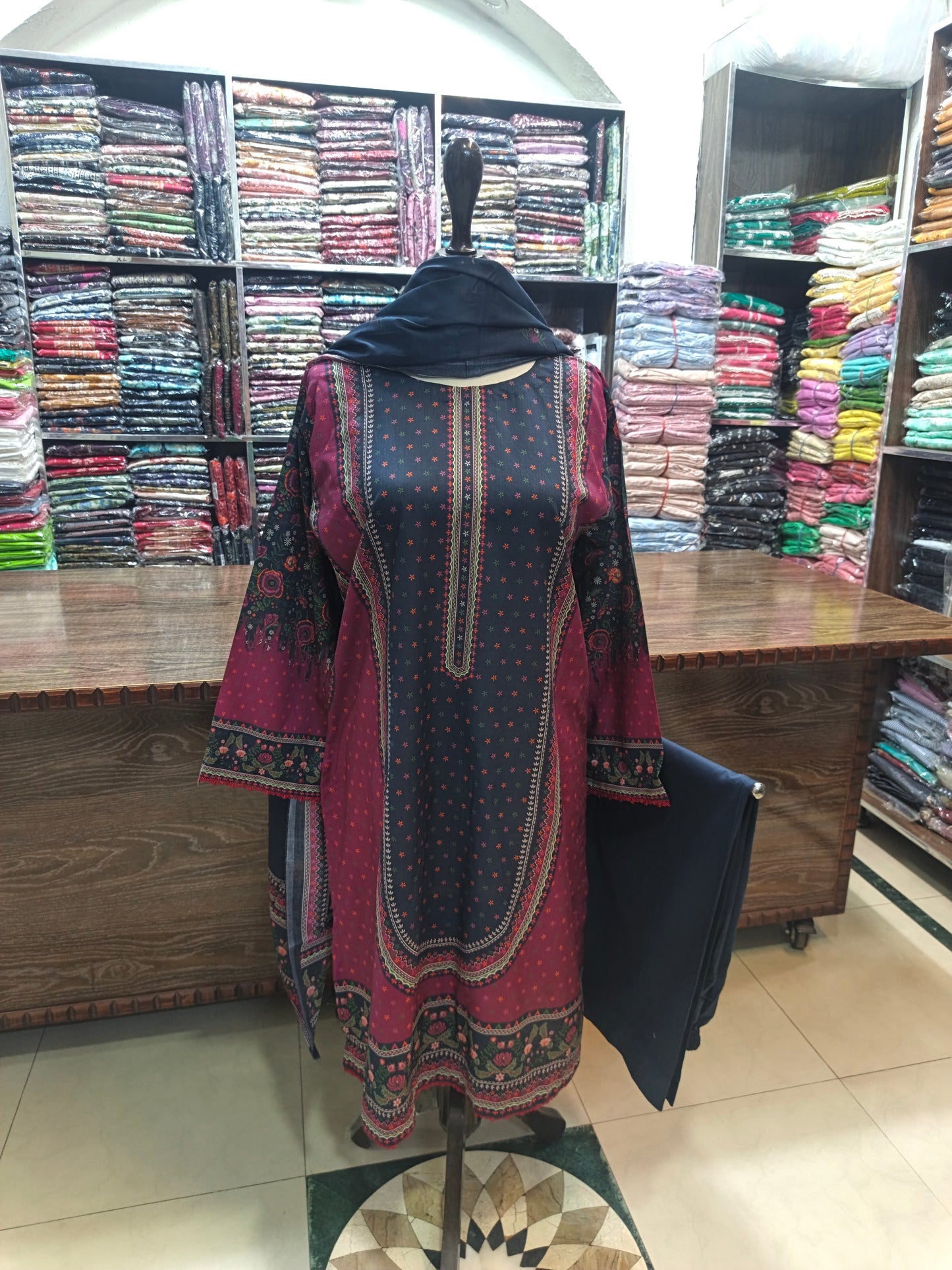 Binsaeed premium lawn stiched shalwar kameez 3 pc nvyplum