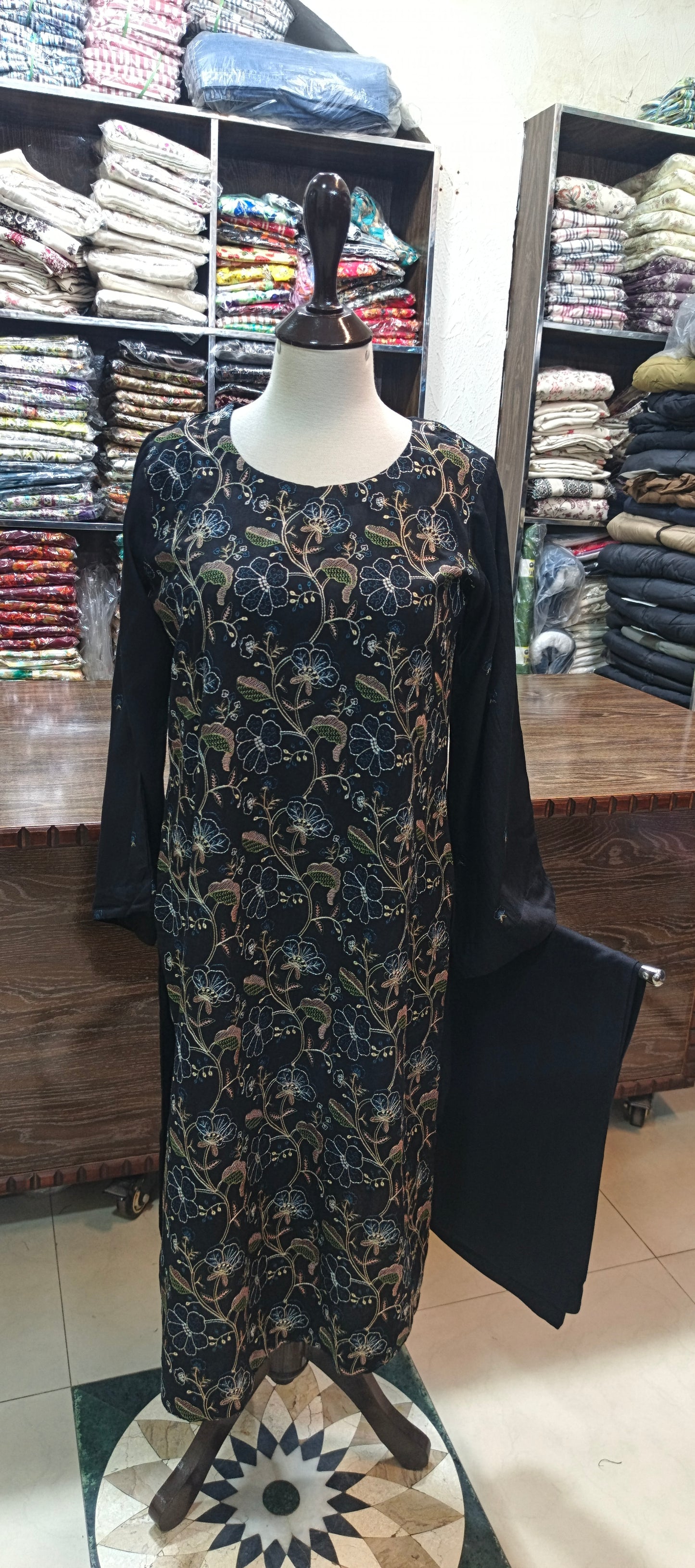 Karandi mid summer embroidered stiched 2 pc blkw