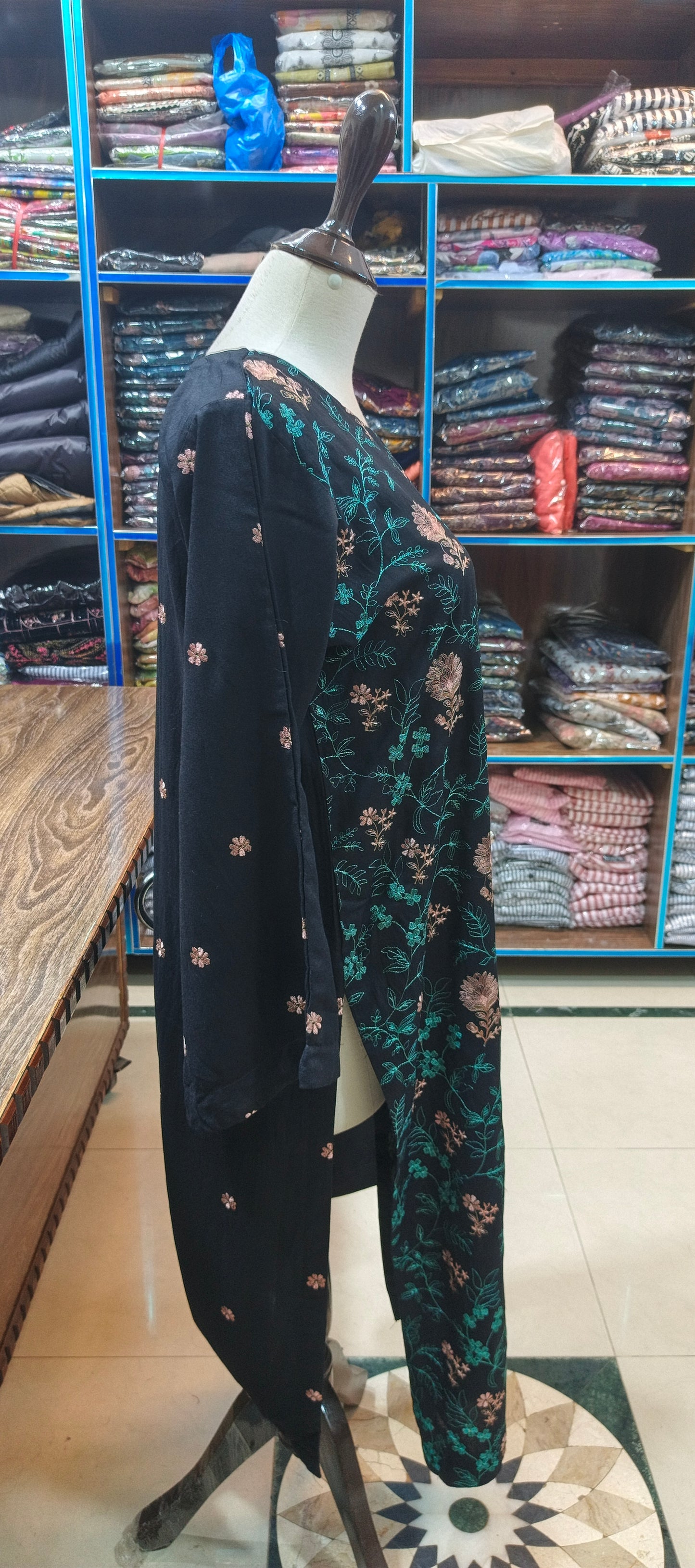 Karandi embroidered mid summer stiched 2 pc blk p